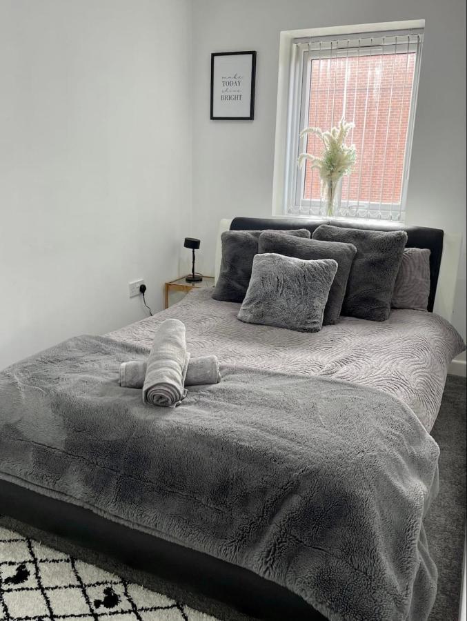 2 Bed Apartment In Bham City Centre W Parking Бирмингем Экстерьер фото